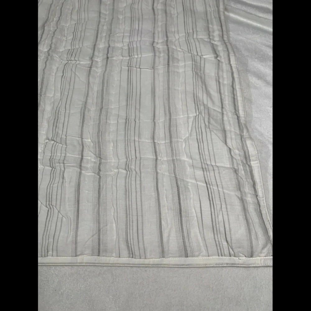 NIB Hotel Collection‎ Linen Fog Quilted (1) European Sham Pillow Case